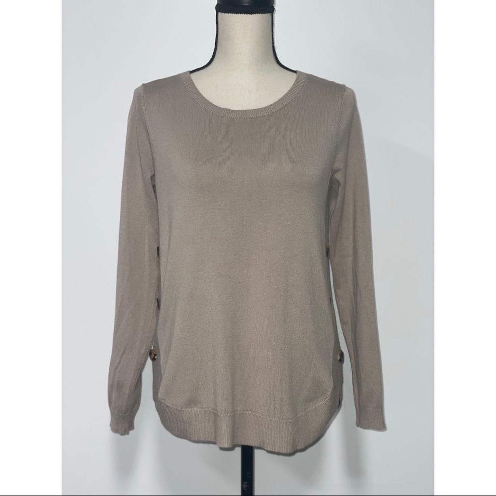 Lety & Me Crewneck Side Button Sweater Tan Size S